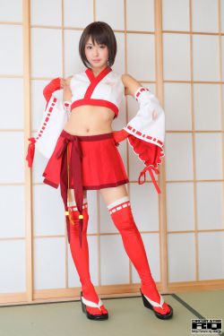 向天真女生投降
