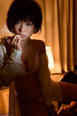 女孩子怎么把自己做哭