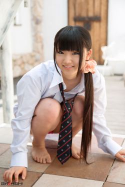 黄日华妻子梁洁华资料